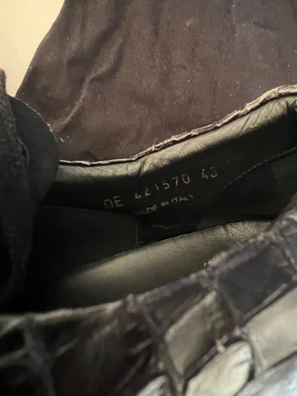 Saint Laurent Black Croc-Embossed Leather Lace-Up Sneakers with Gum Sole - Picture 2 of 7